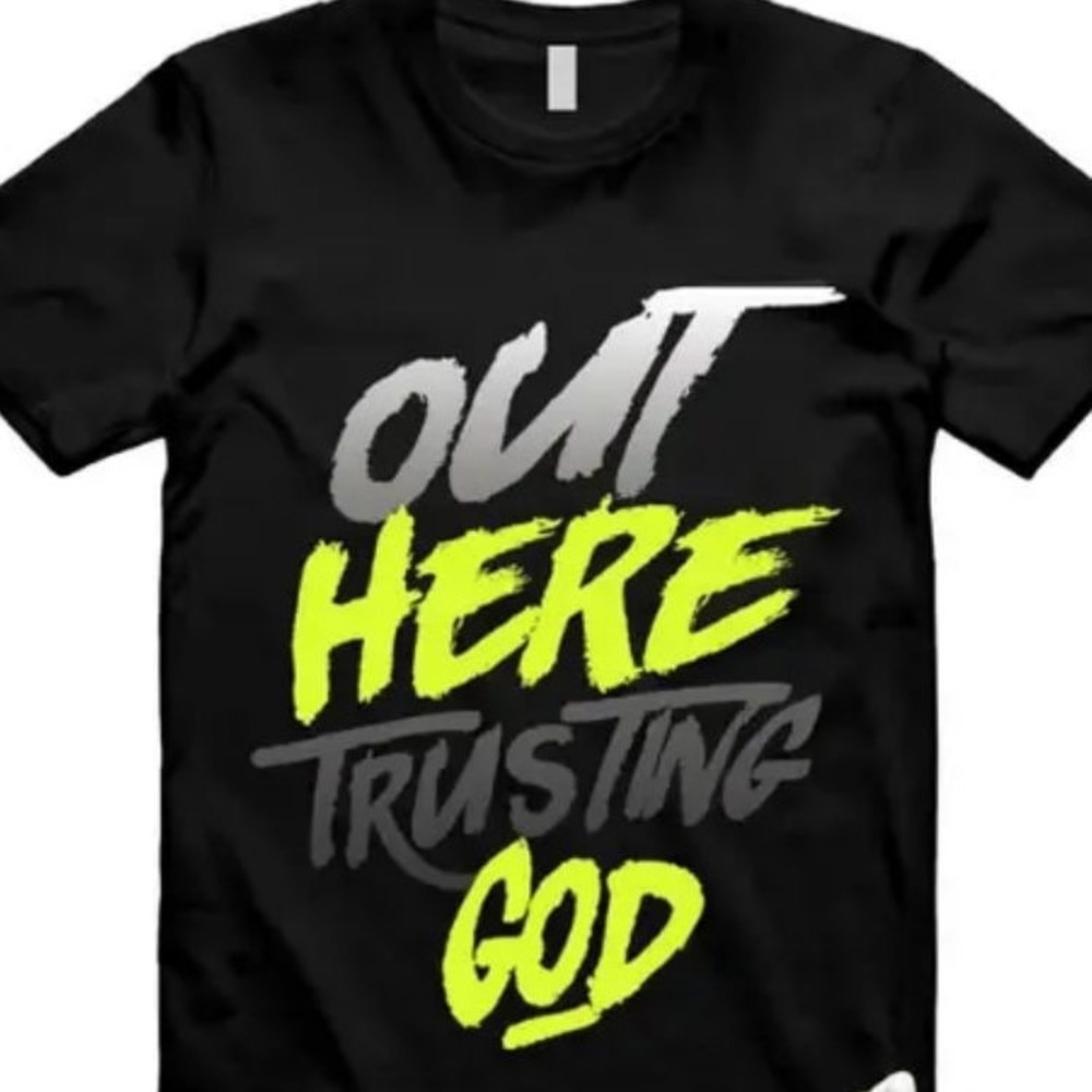 PFR New York Out Here Trusting God Graphic T-Shirt Black Neon Yellow Mens